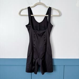 Miraclesuit Shapewear Bodysuit SIZE MEDIUM Torsette Thigh Slimmer 2912